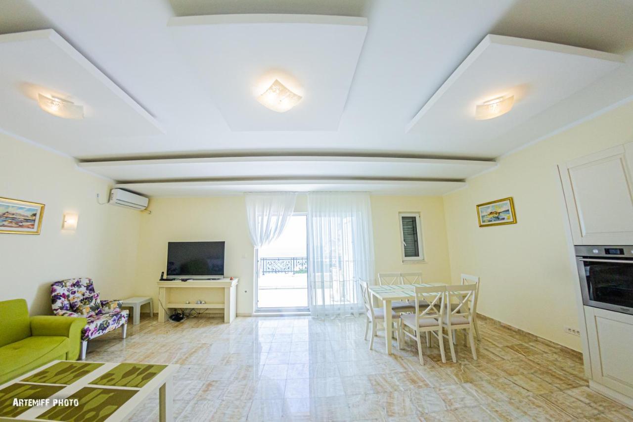 Apartments Lux Life Utjeha Dış mekan fotoğraf